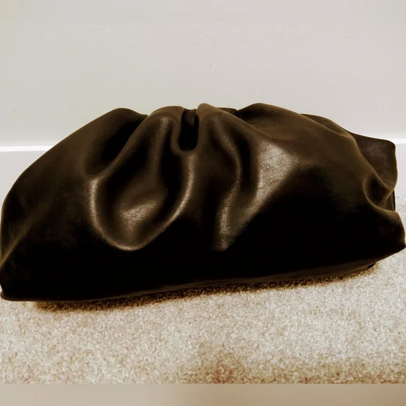 Green Old Hollywood Elegant Quilted Shoulderbag or Lrg Blk Pouch w Gold Chain - Picture 9 of 10